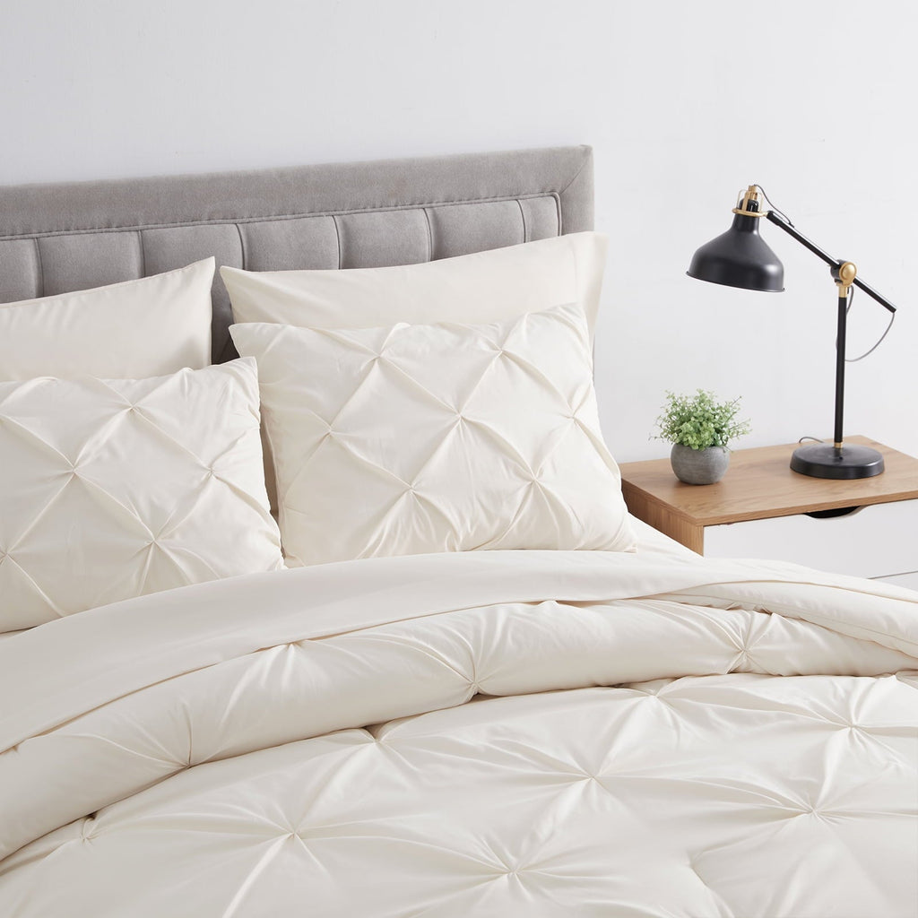 Hypoallergenic Cloud Comforter Set, 3-Piece, Queen, Pleated Wrinkle-Resistant Microfiber Bedding, Ivory, All-Season - Luxurious Quilted Duvet Cover Set Detail