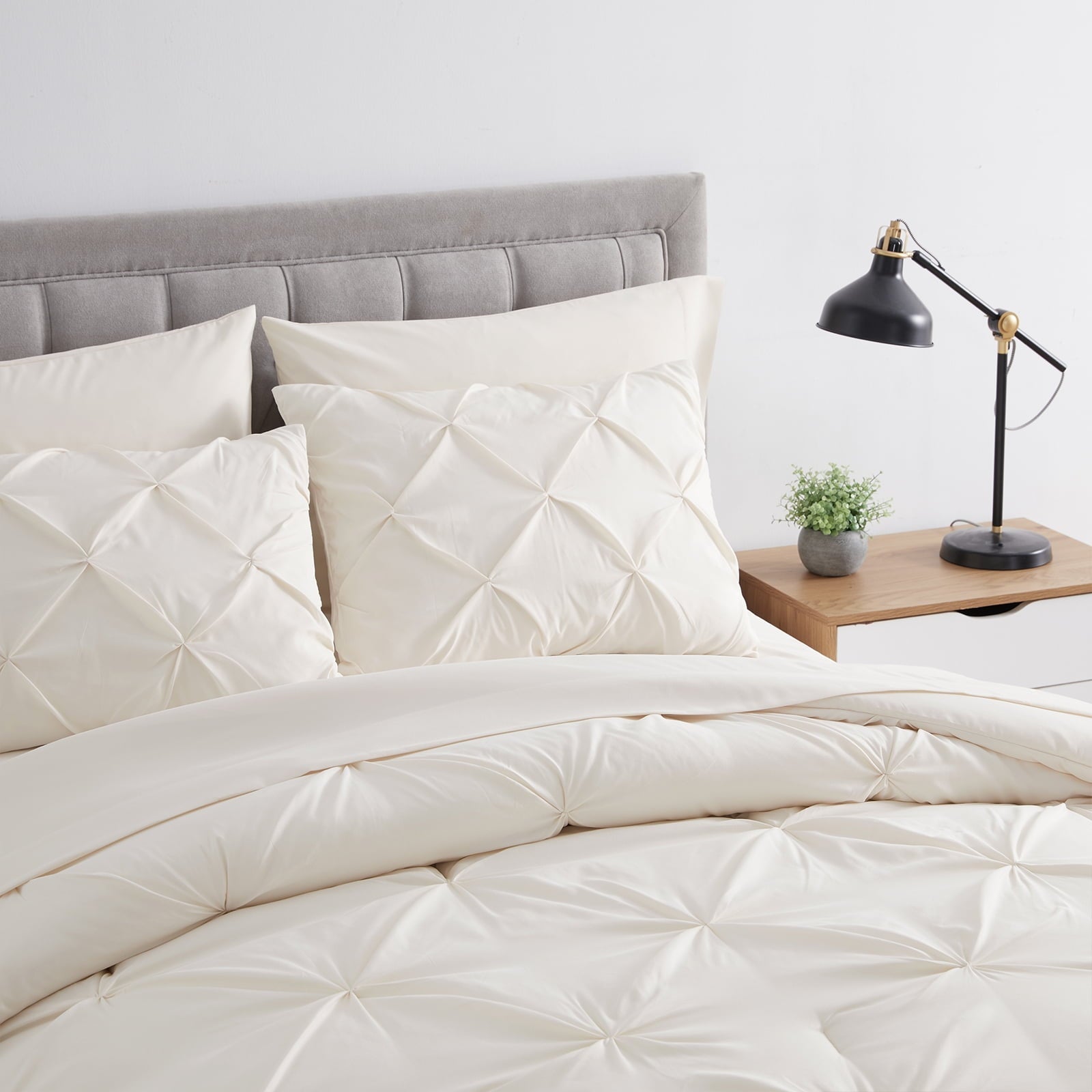 Hypoallergenic Cloud Comforter Set, 3-Piece, Queen, Pleated Wrinkle-Resistant Microfiber Bedding, Ivory, All-Season - Luxurious Quilted Duvet Cover Set Detail