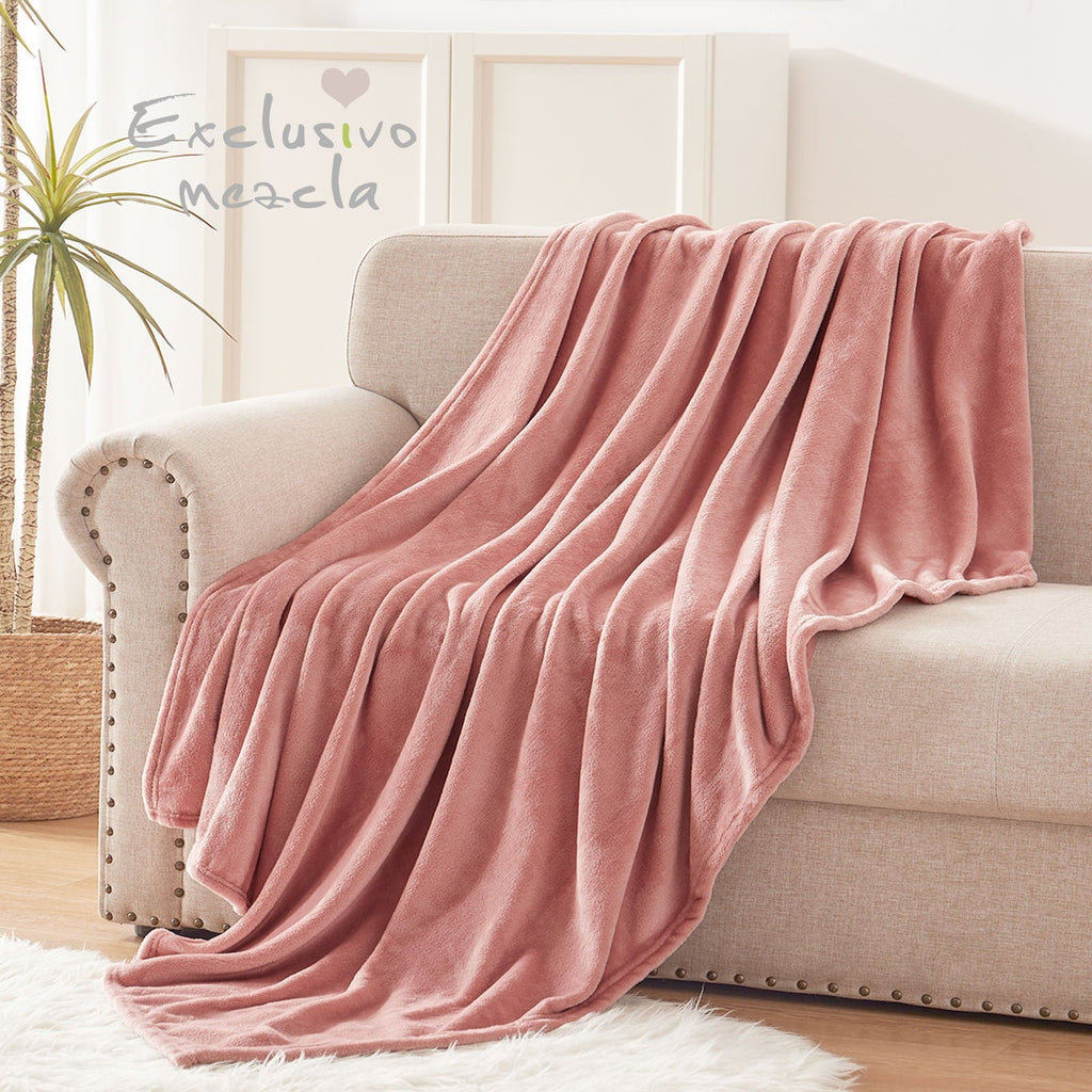 Reversible Sherpa Fleece Throw Blanket for Couch, Sofa, Super Soft and Warm Blankets, Pink Throw All Season Use, Cozy, Plush, Lightweig... - Super Soft Reversible Sherpa Flannel Blanket Detail