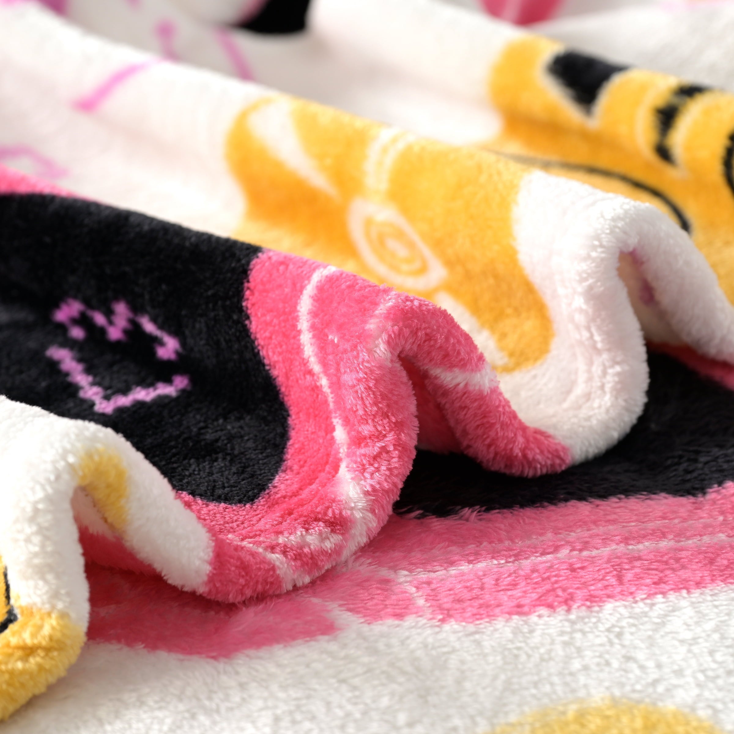 Reversible Sherpa WTC Hanging Plush Throw - Cozy Fleece Throw Blanket for Couch & Bed Detail
