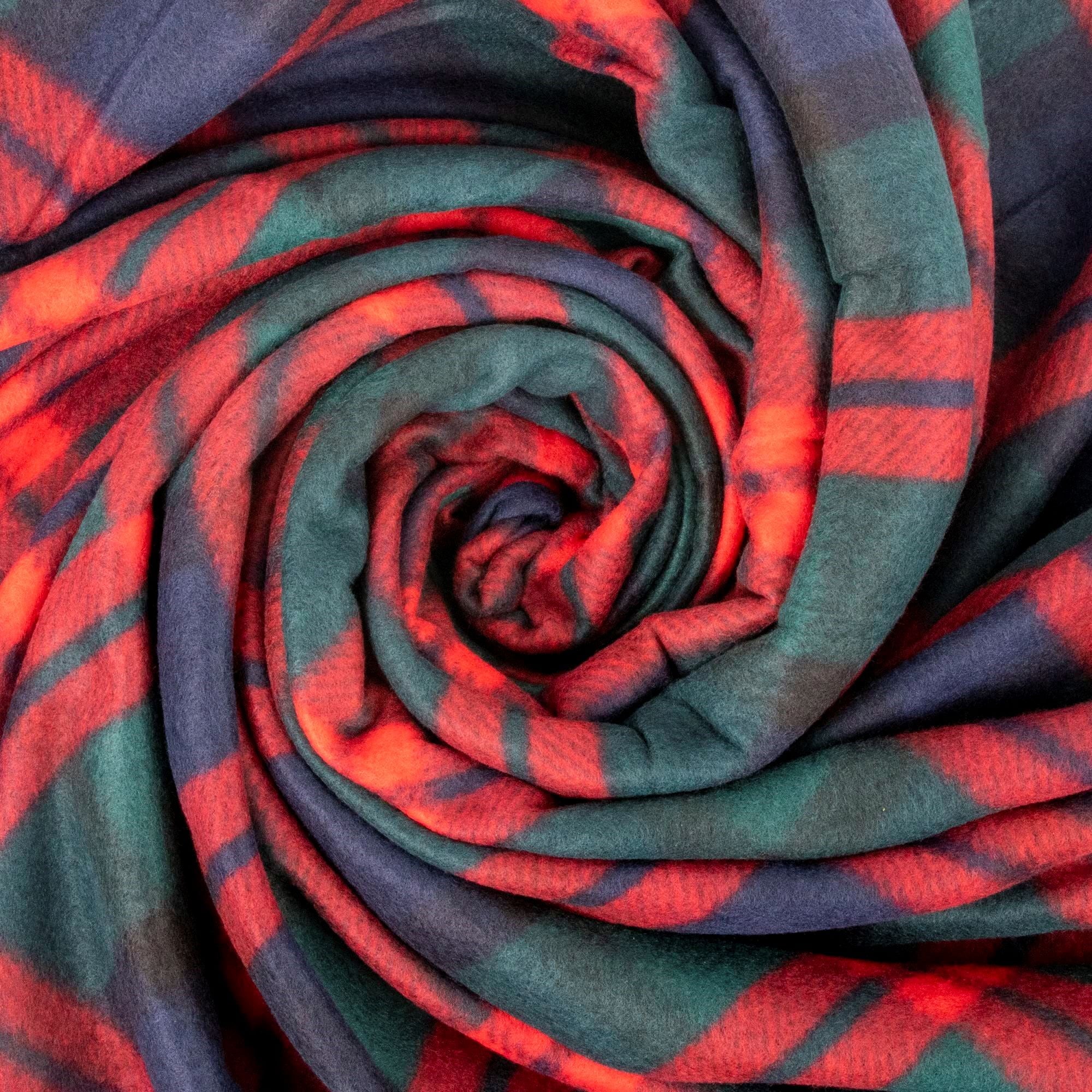 Lightweight Warm Single Plaid Color 60"L x 50"W Fleece Throw Blanket for Fall, Winter, Spring, Summer, Men, Women, Children & Pets in ... - Lightweight Plush Warm Blanket for All Seasons Detail