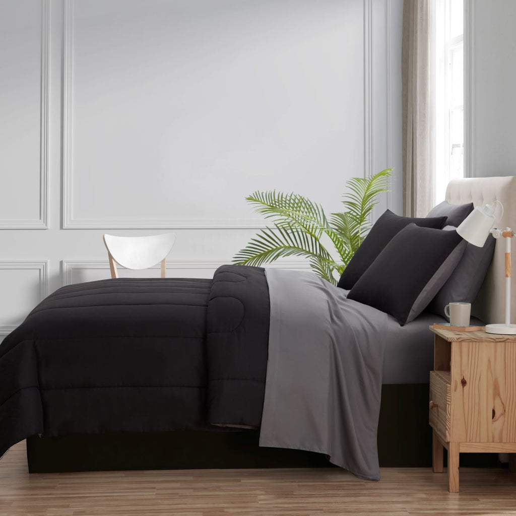 All-Season 7 Piece Reversible Bed in a Bag Comforter Set with Sheets, Black, King - Hypoallergenic Ultra-Fluffy Quilt for Winter Detail