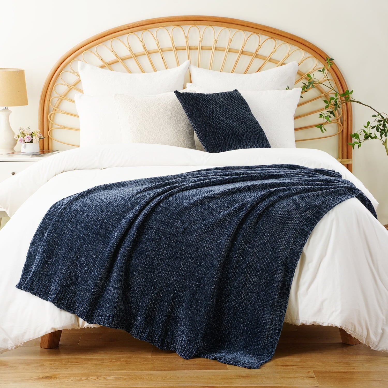Decorative Knitted Navy Blue Chenille Throw for Couch Bed,Soft Navy Knit Blanket, Housewarming Gifts, 51"x 67" - Cozy Fleece Throw Blanket for Couch & Bed Detail