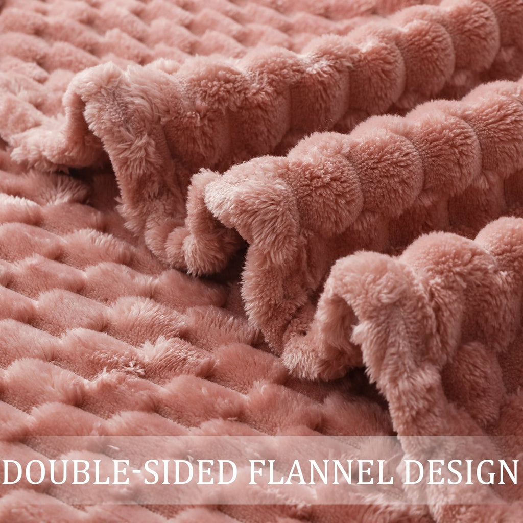 Cozy Fleece Large Soft Fleece Throw Blanket, 50"x70" Stylish Jacquard Throw Blanket for Couch, Cozy, Warm, Lightweight Dusty Pink... - Super Soft Reversible Sherpa Flannel Blanket Detail