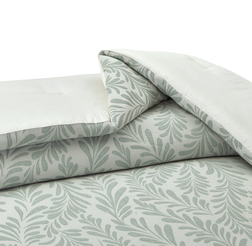 Fluffy Down Alternative Botanical 3-Piece Comforter Set, Green, Full Queen, All Ages - Luxurious Quilted Duvet Cover Set Detail
