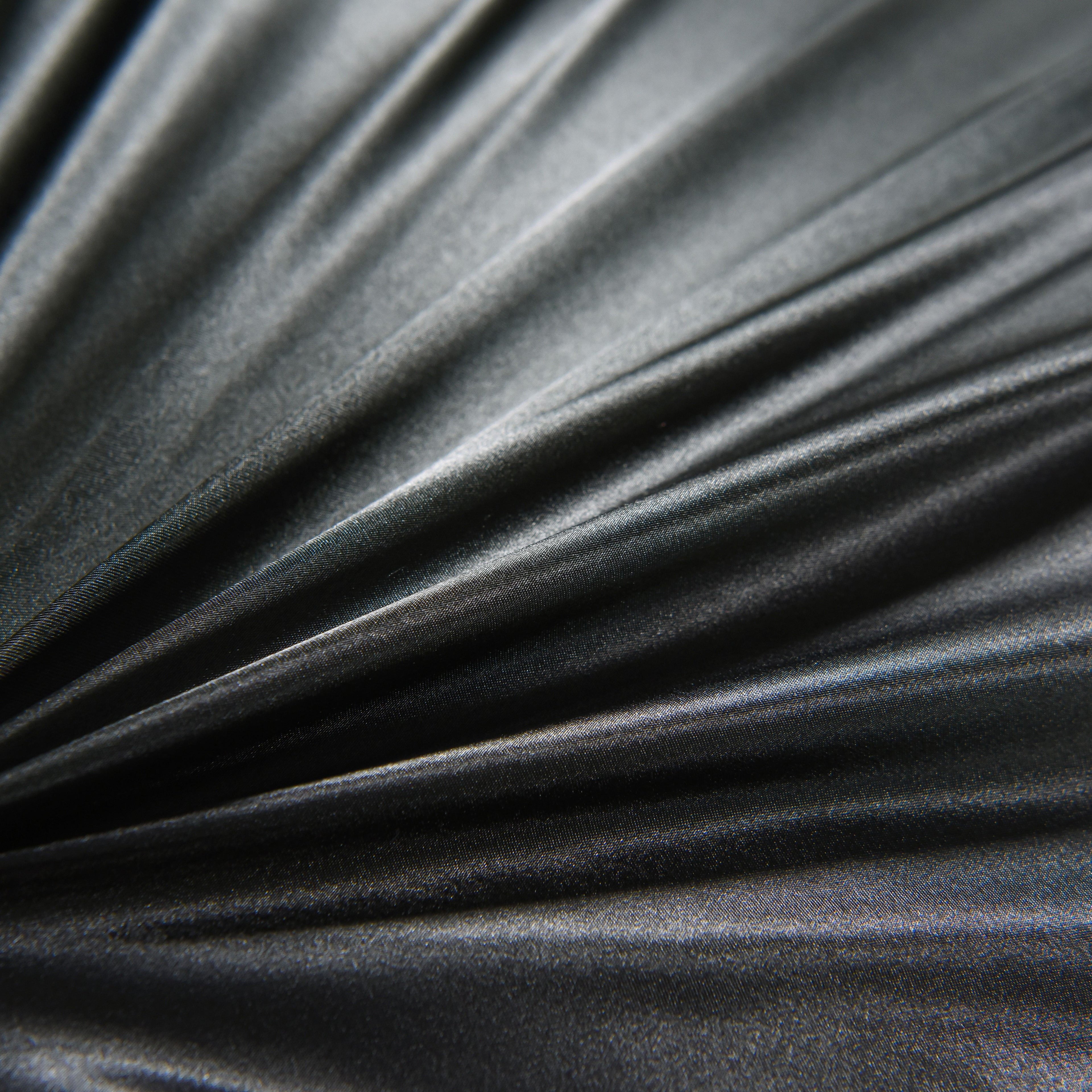 Ultra-Soft Satin Sheets Full Black Luxury Silky Bed Sheets 1800 Microfiber Sheet Set 4 Pcs - Breathable Egyptian Cotton Flat & Fitted Sheets Detail