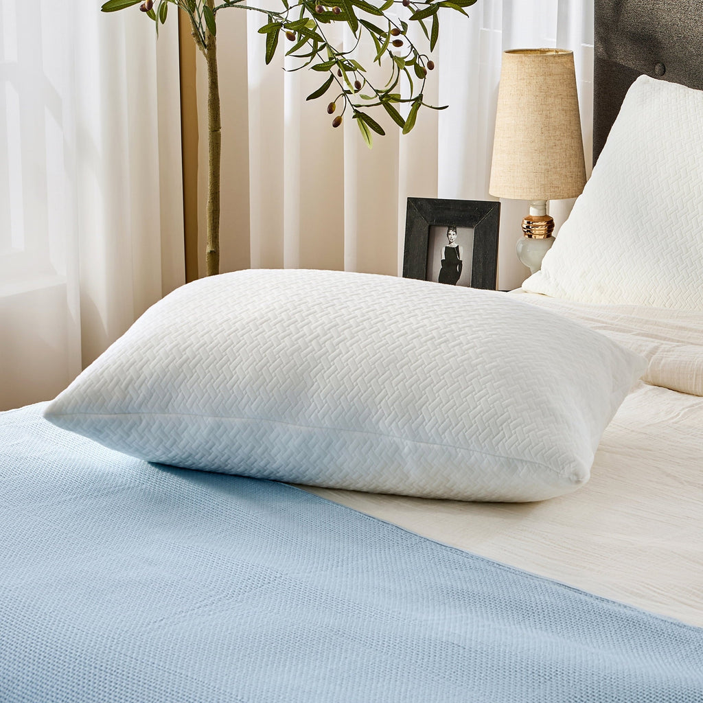 Hotel Collection 2 Pack Bed Pillow, Shredded Gel Memory Foam Pillow, Standard Queen, Medium, Made in USA - Ergonomic Memory Foam Pillow for Neck Pain Support Detail