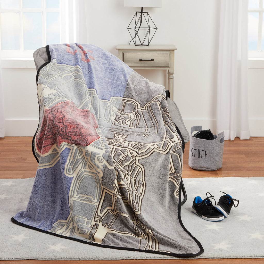 Lightweight Warm Kids Fleece Throw Blanket, 46x60, Glows-In-The-Dark - Lightweight Plush Warm Blanket for All Seasons Detail