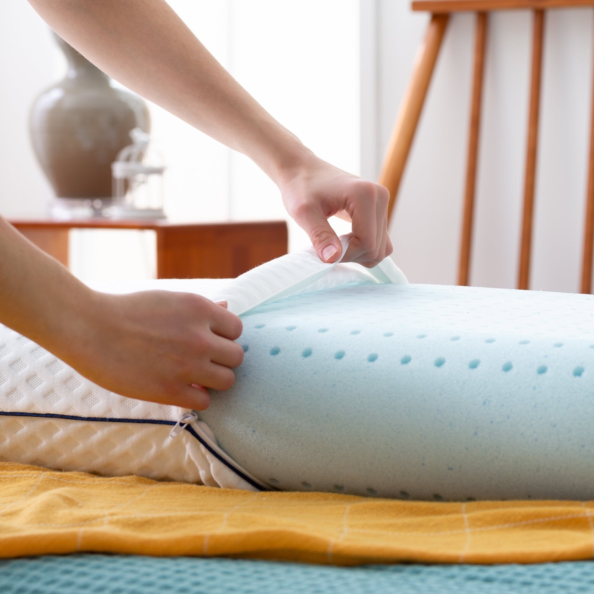 Decorative Plump Medium Feel Standard Size Ventilated Gel Memory Foam Bed Pillow with Washable Cover and Temperature Regulating Infusion - Ergonomic Memory Foam Pillow for Neck Pain Support Detail
