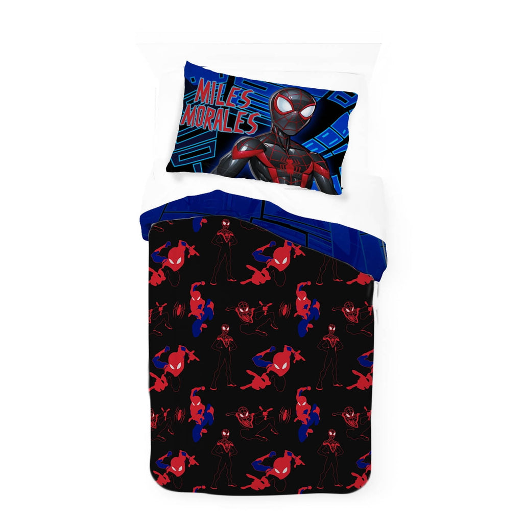 Luxurious Quilted Spiderman Techno City Kids 2 Piece Blue Reversible Comforter and Pillowcase Set, Twin/Full - Luxurious Quilted Duvet Cover Set Detail