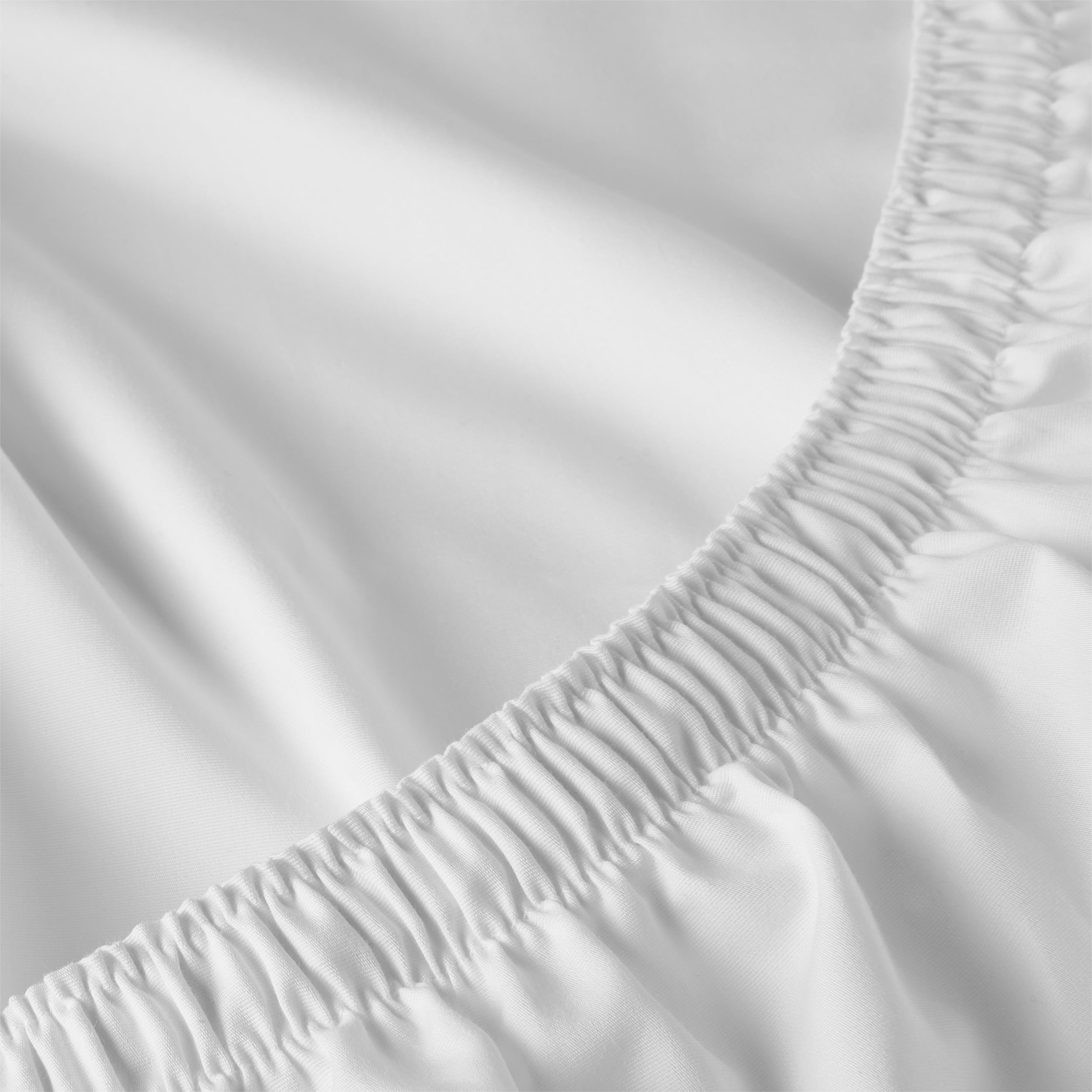 Breathable Luxury 4-Piece 300 Thread Count White Pima Cotton Bed Sheet Set with Tan Hem, Full , Adult/Teen - Cooling Hotel Quality Bedding Sheets and Pillowcases Detail