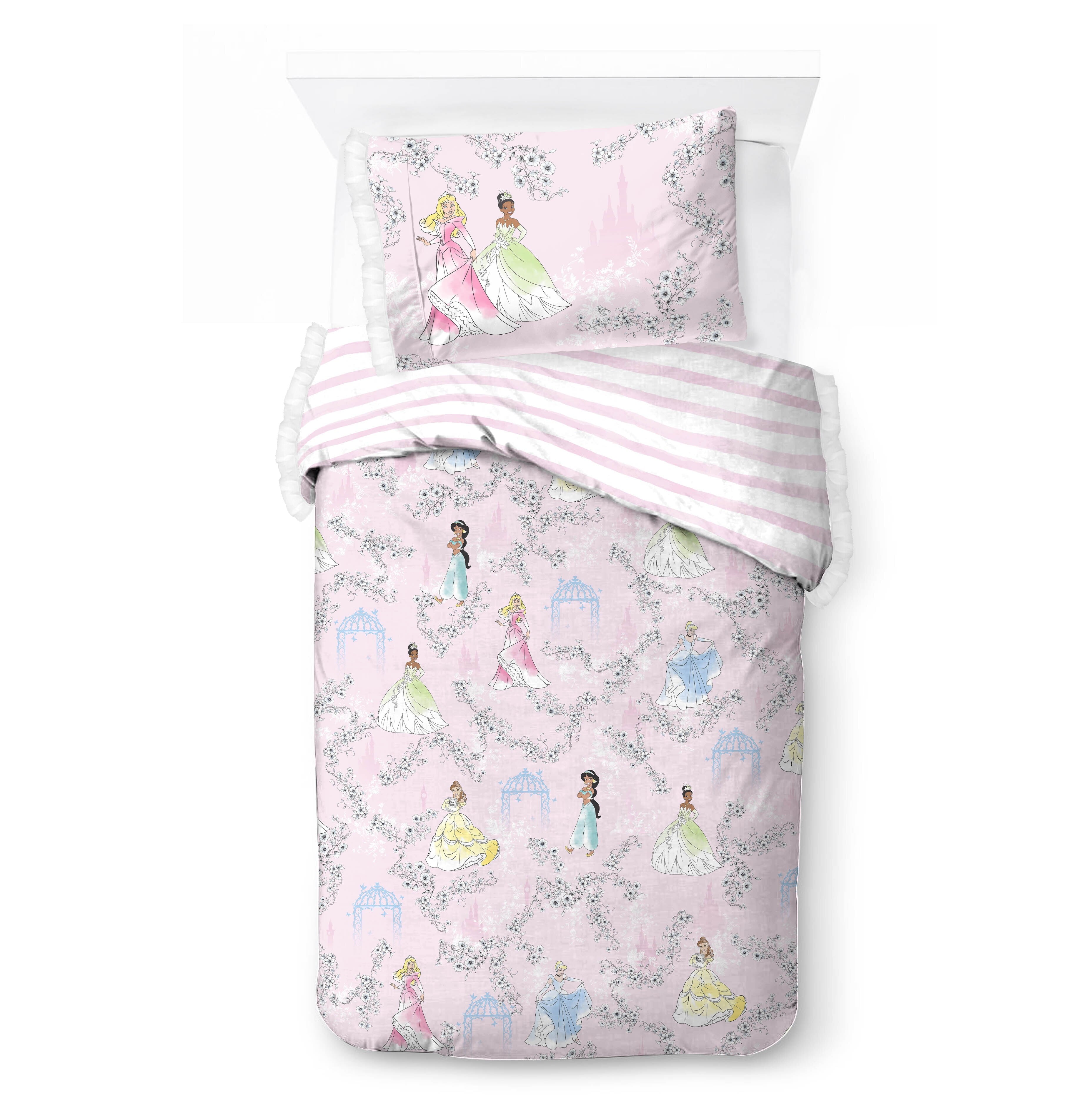 Fluffy Down Alternative Princess Floral Gardens 2-Piece Twin/Full Reversible Comforter Set, Polyester Microfiber, Pink & White - Hypoallergenic Ultra-Fluffy Quilt for Winter Detail