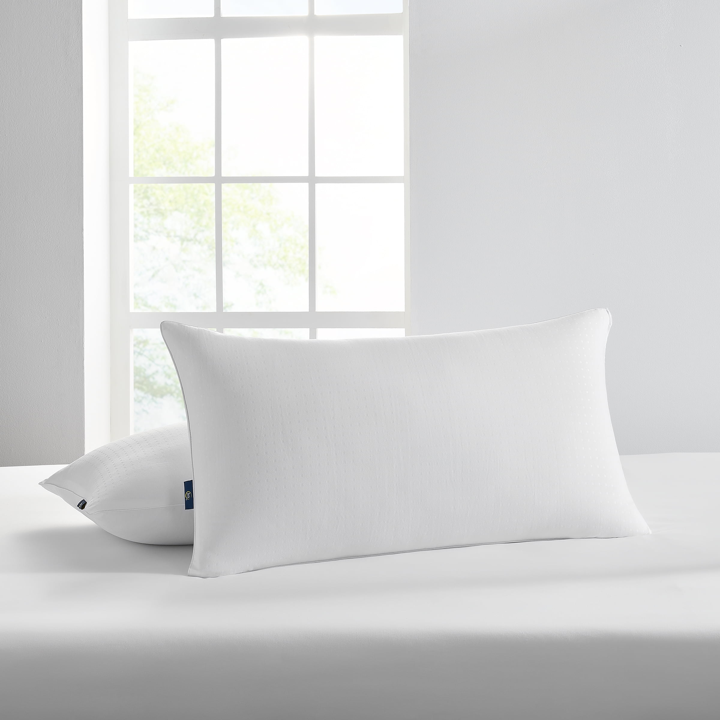 Decorative Plump Won't Go Flat Bed Pillow, King, 2 Pack - Hotel Quality Plush Sleeping Pillows Detail