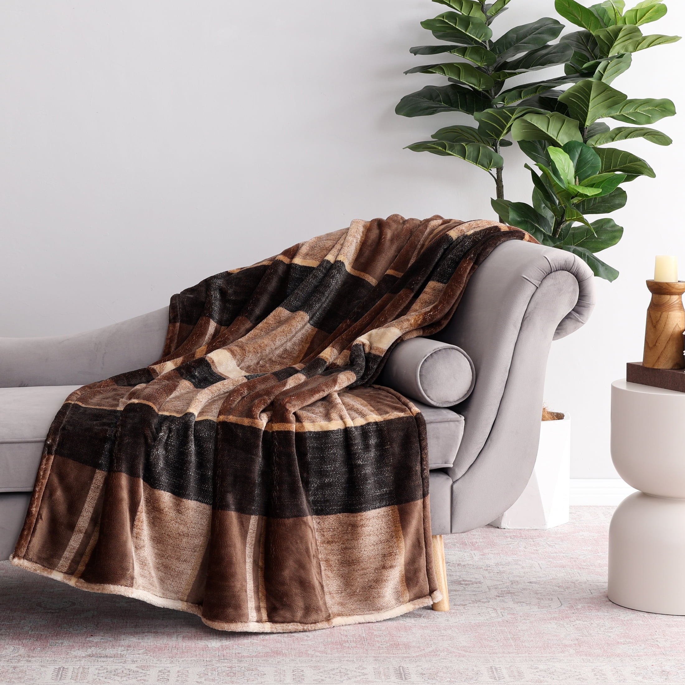 Cozy Fleece Printed Velvet Plush Super Soft Throw Blanket, Oversized, Shelton Brown Plaid - Super Soft Reversible Sherpa Flannel Blanket Detail