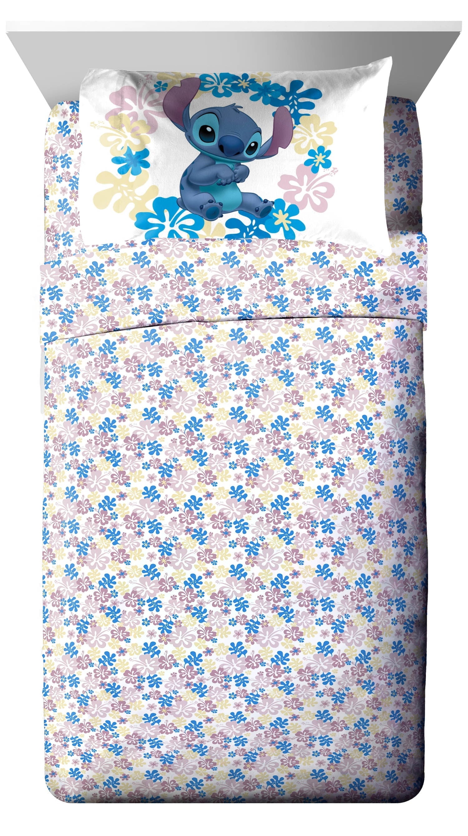 All-Season Lilo and Stitch Sweet Stitch 5 Piece Twin Size Kids Comforter Set with Sham - Super Soft Bed Set for Kids - Cloud-Like Soft Lightweight Bed Comforter Detail