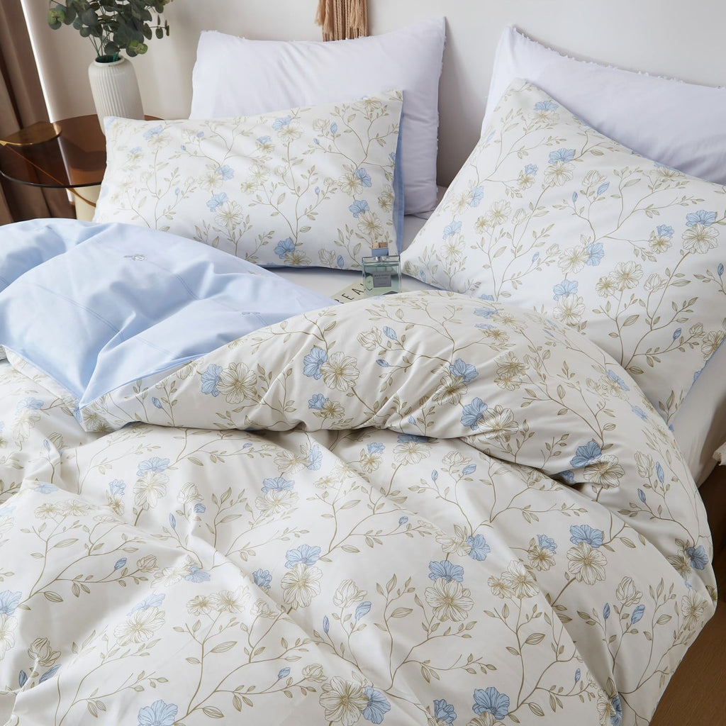 Luxurious Quilted Cotton Comforter Sets Queen Size, 3 Pieces Botanical Blue Floral Reversible Bedding Sets for Adults All Season - Hypoallergenic Ultra-Fluffy Quilt for Winter Detail