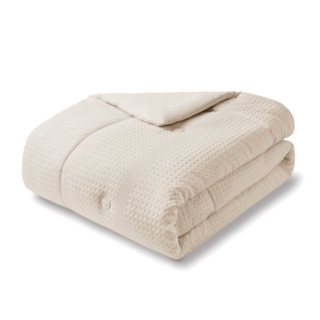 Luxurious Quilted 5-Piece Papyrus Beige Waffle Comforter Set, Full/Queen - Hypoallergenic Ultra-Fluffy Quilt for Winter Detail