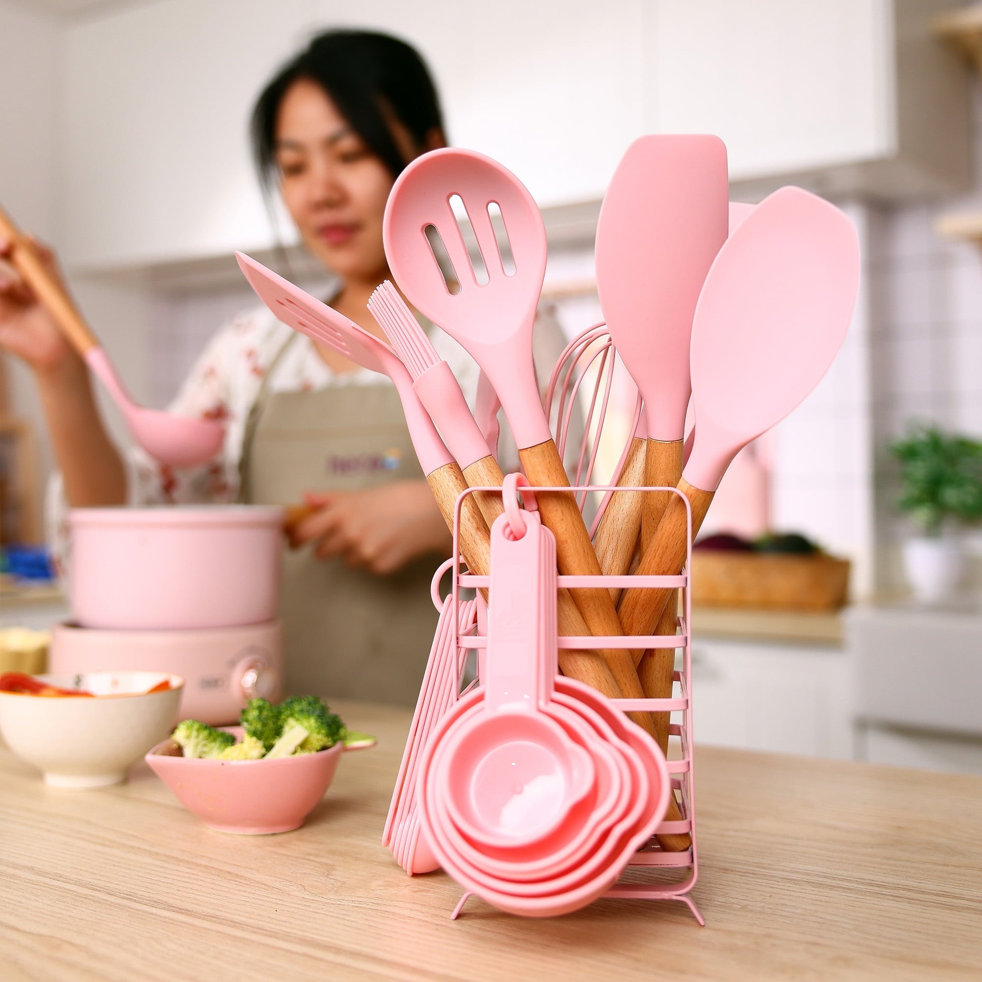 Ergonomic Cooking 32 PCS Silicone Cooking Utensils Set, 446°F Heat Resistant for Nonstick Cookware - Premium Stainless Steel Cooking Utensil for Non-Stick Pots Detail