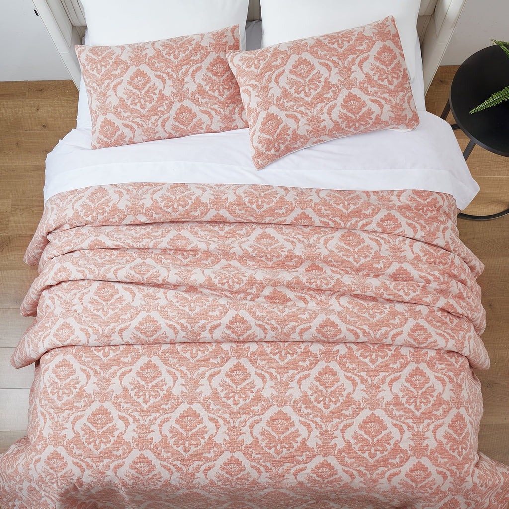 All-Season Woven Damask 2-Piece Comforter Set, Blush, Full Queen, All Ages - Luxurious Quilted Duvet Cover Set Detail