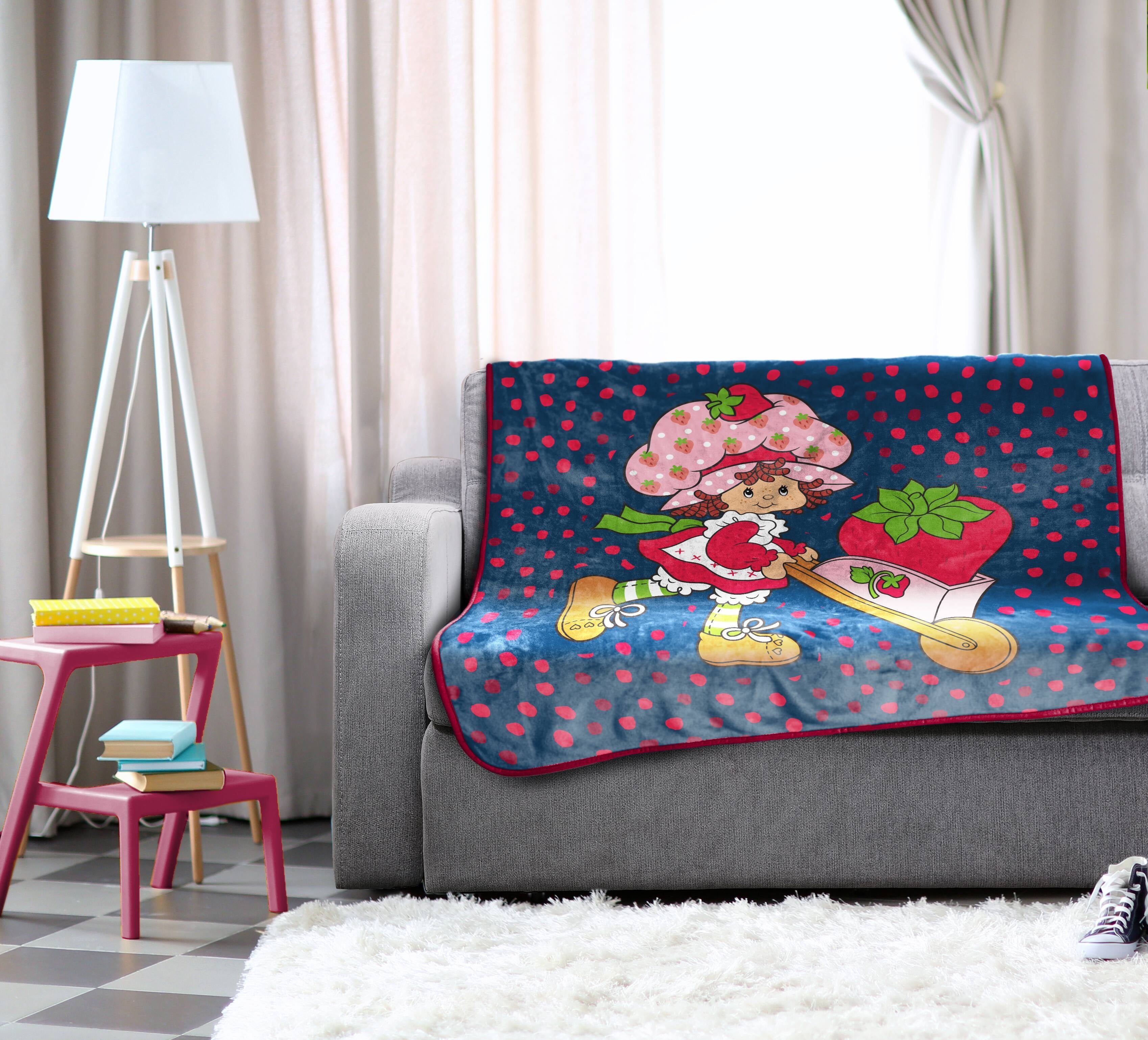 Cozy Fleece Strawberry Shortcake Berry Meadows 46" x 60" Coral Fleece Throw Blanket, Kids, Polyester, Navy - Cozy Fleece Throw Blanket for Couch & Bed Detail