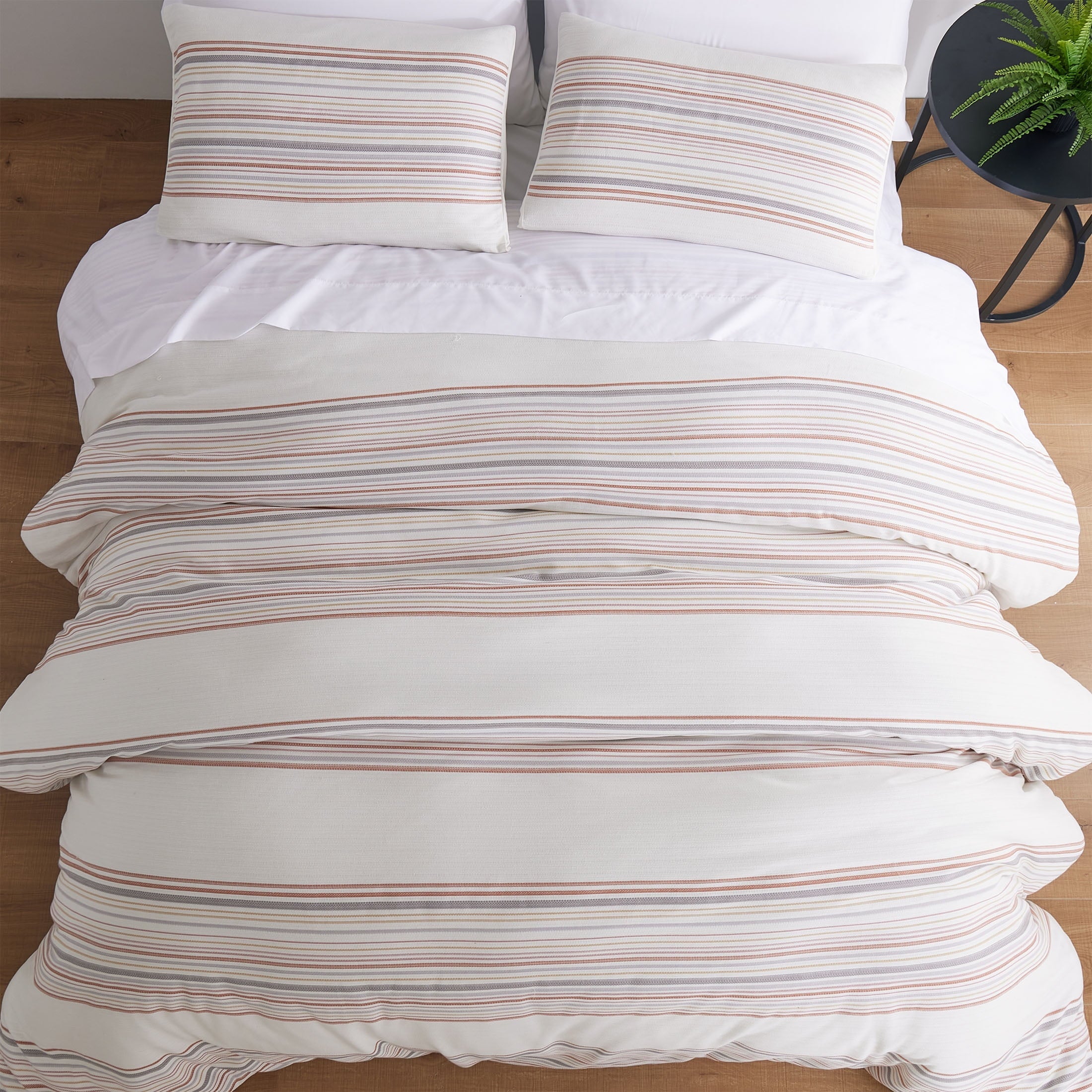 Hypoallergenic Cloud 3-Piece Red Yarn Dye Stripe Comforter Set, Full/Queen - All-Season Down Alternative Comforter Insert Detail