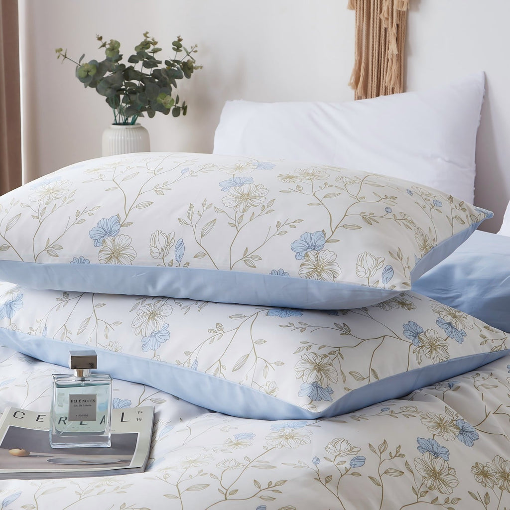 Luxurious Quilted Cotton Comforter Sets Queen Size, 3 Pieces Botanical Blue Floral Reversible Bedding Sets for Adults All Season - Hypoallergenic Ultra-Fluffy Quilt for Winter Detail