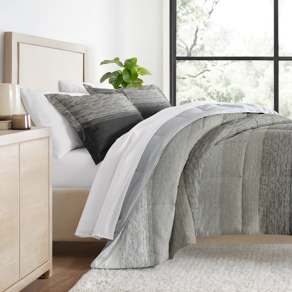 Luxurious Quilted All Season Ultra Soft Comforter Set Lightweight Bedding in Gray/Black Ombre for Full/Queen Size - Cloud-Like Soft Lightweight Bed Comforter Detail