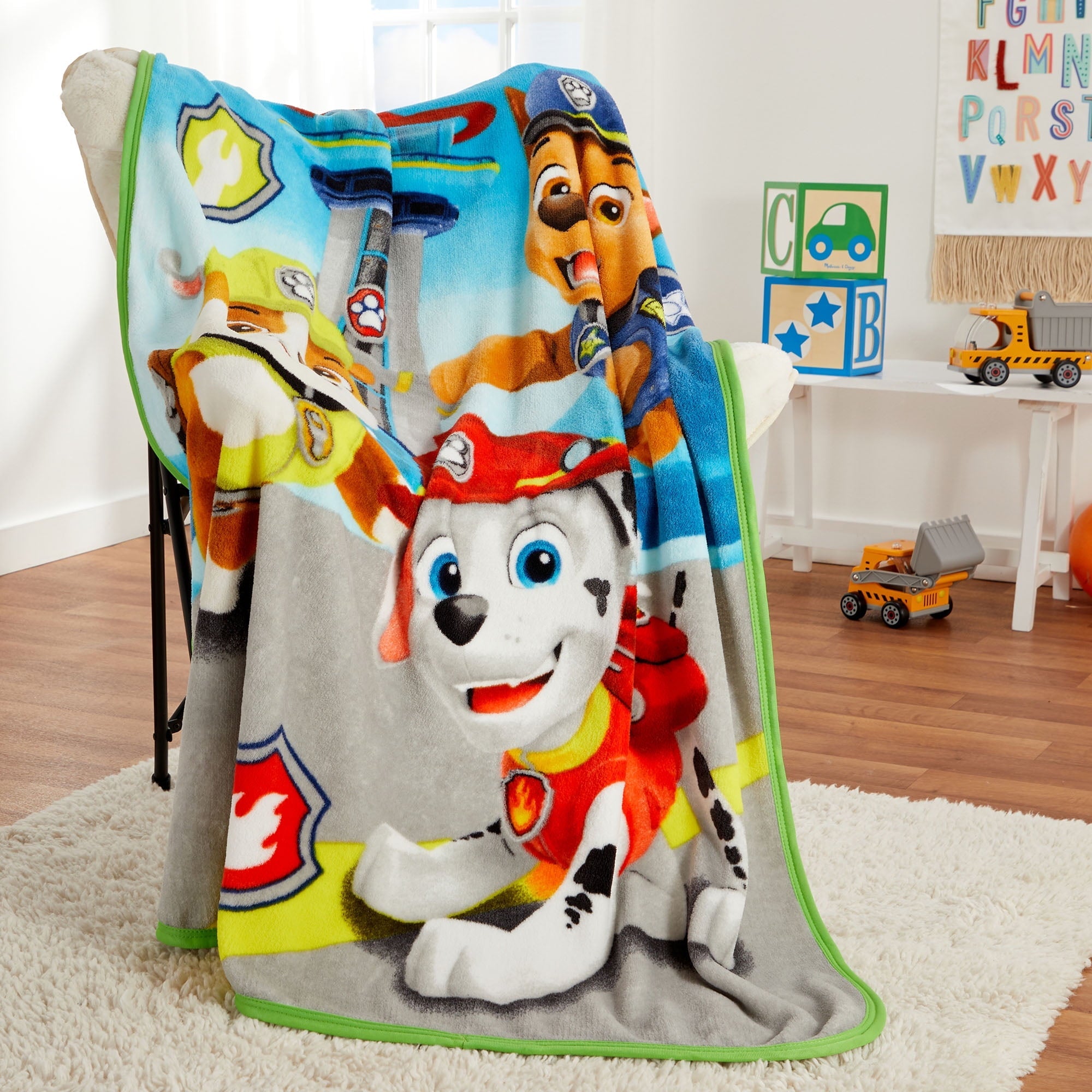 Cozy Fleece Kids Coral Fleece Throw, 46 x60 - Cozy Fleece Throw Blanket for Couch & Bed Detail
