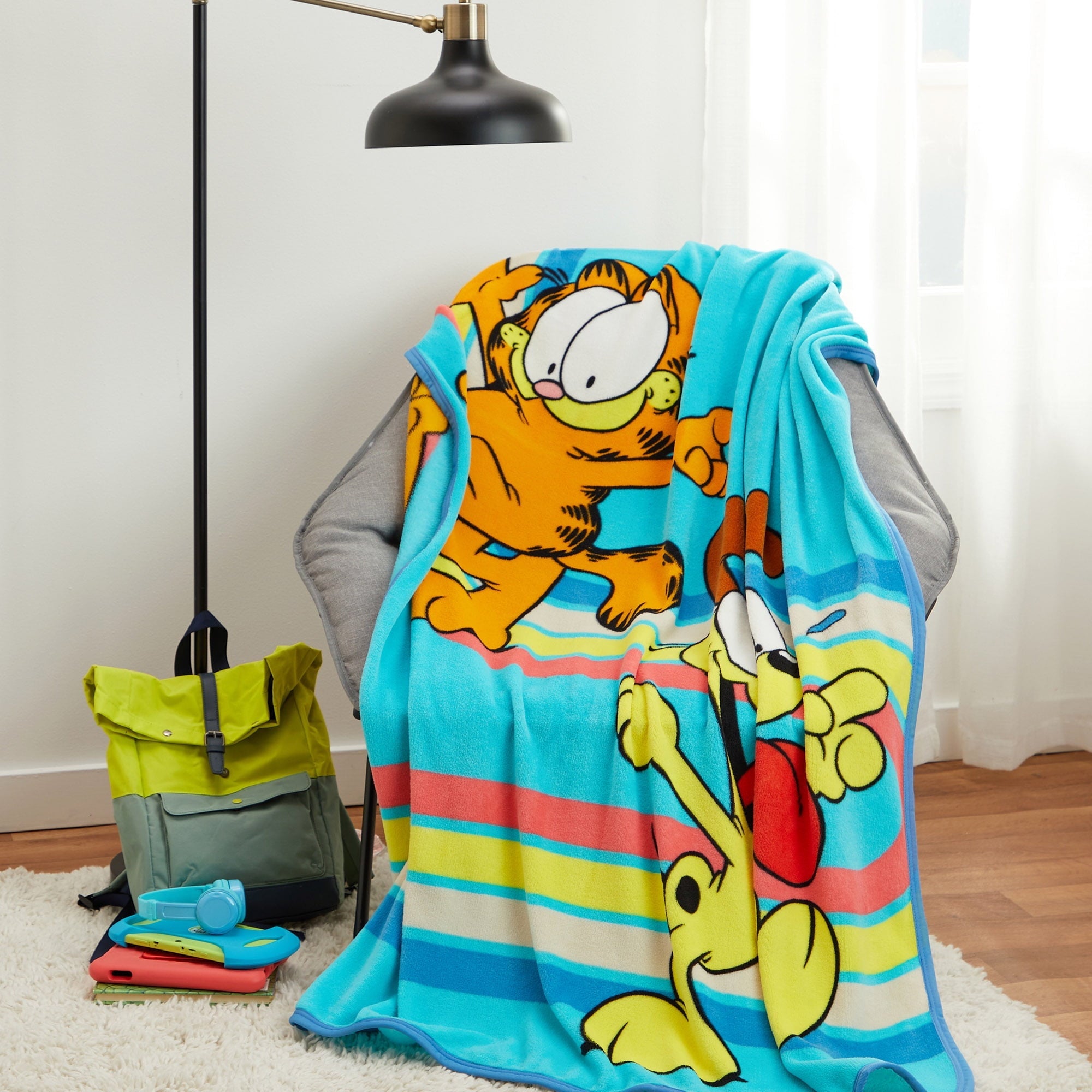 Decorative Knitted Kids Blue Print Fleece Throw Blanket, 46 x 60 - Super Soft Reversible Sherpa Flannel Blanket Detail