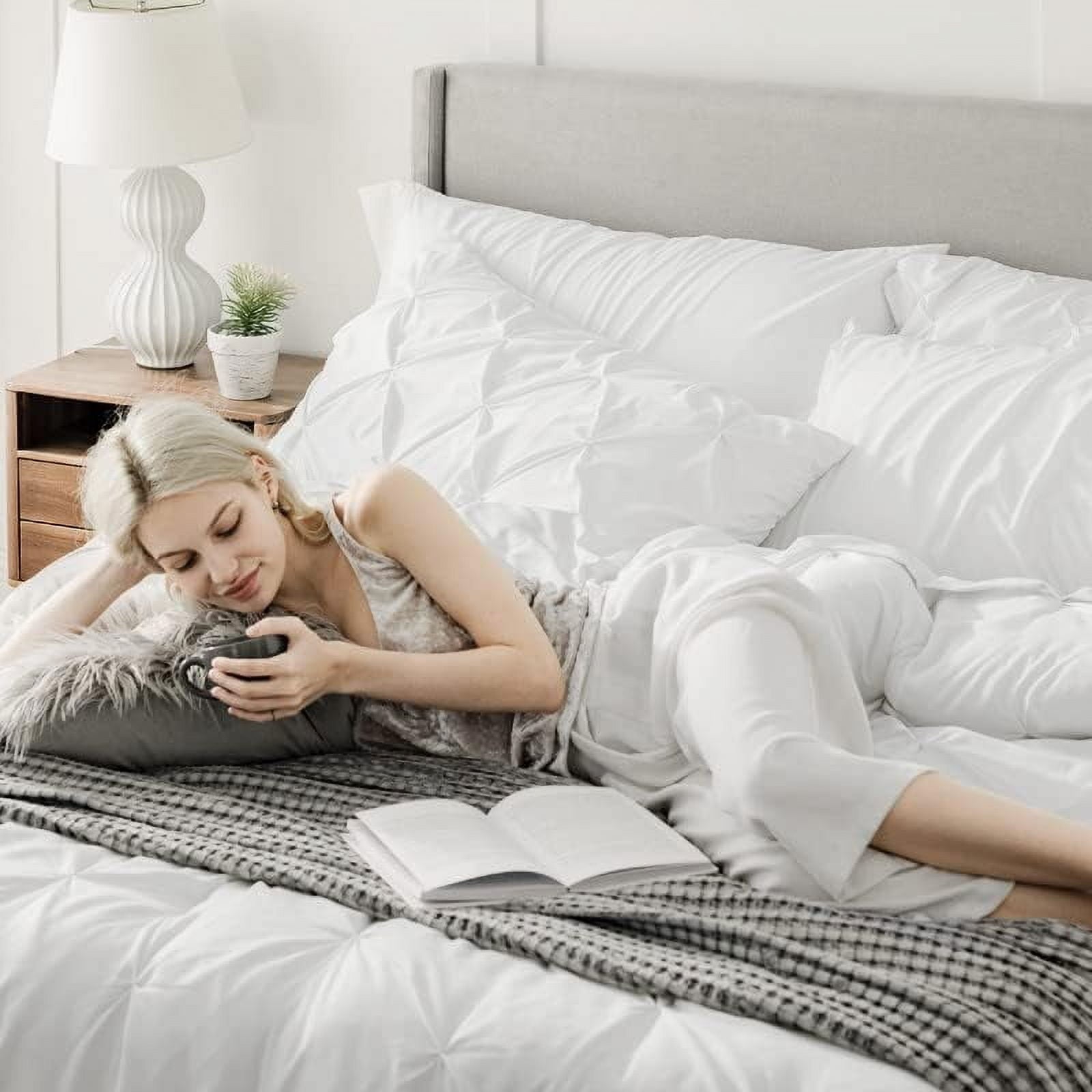 All-Season White Queen Comforter Set- 7 Pieces Pintuck Bedding Set with Comforters, Sheets, Pillowcases & Shams - Luxurious Quilted Duvet Cover Set Detail