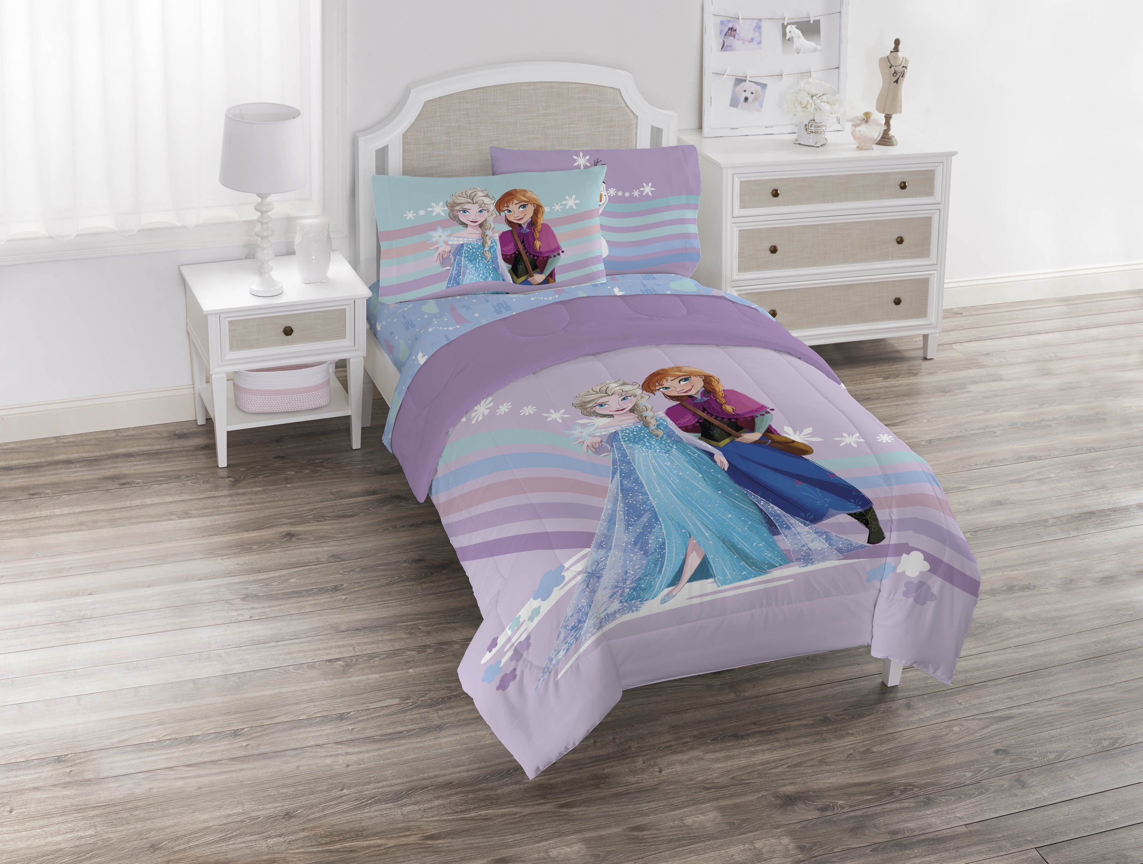 All-Season The Poet Inside 5 Piece Twin Size Kids Comforter Set wth Sham - Super Soft Elsa Bed Set for Kids - Hypoallergenic Ultra-Fluffy Quilt for Winter Detail