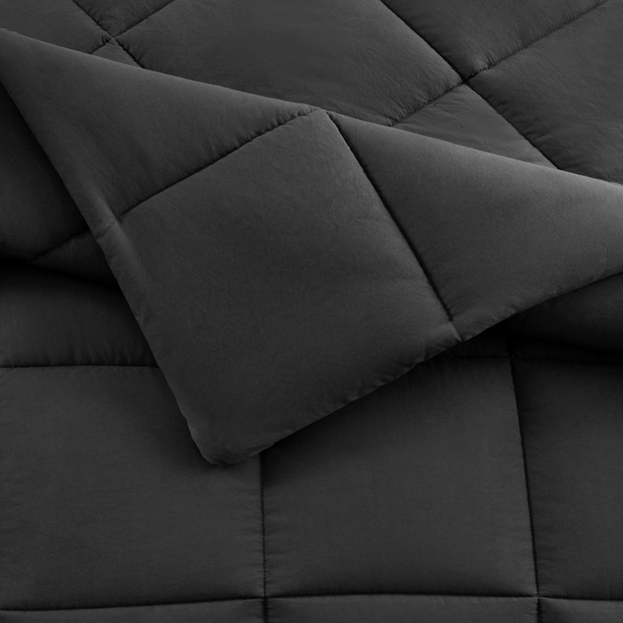 Luxurious Quilted All in One Down Alt Reversible Comforter and Sheet set- 5 Piece, Twin, Black - Luxurious Quilted Duvet Cover Set Detail