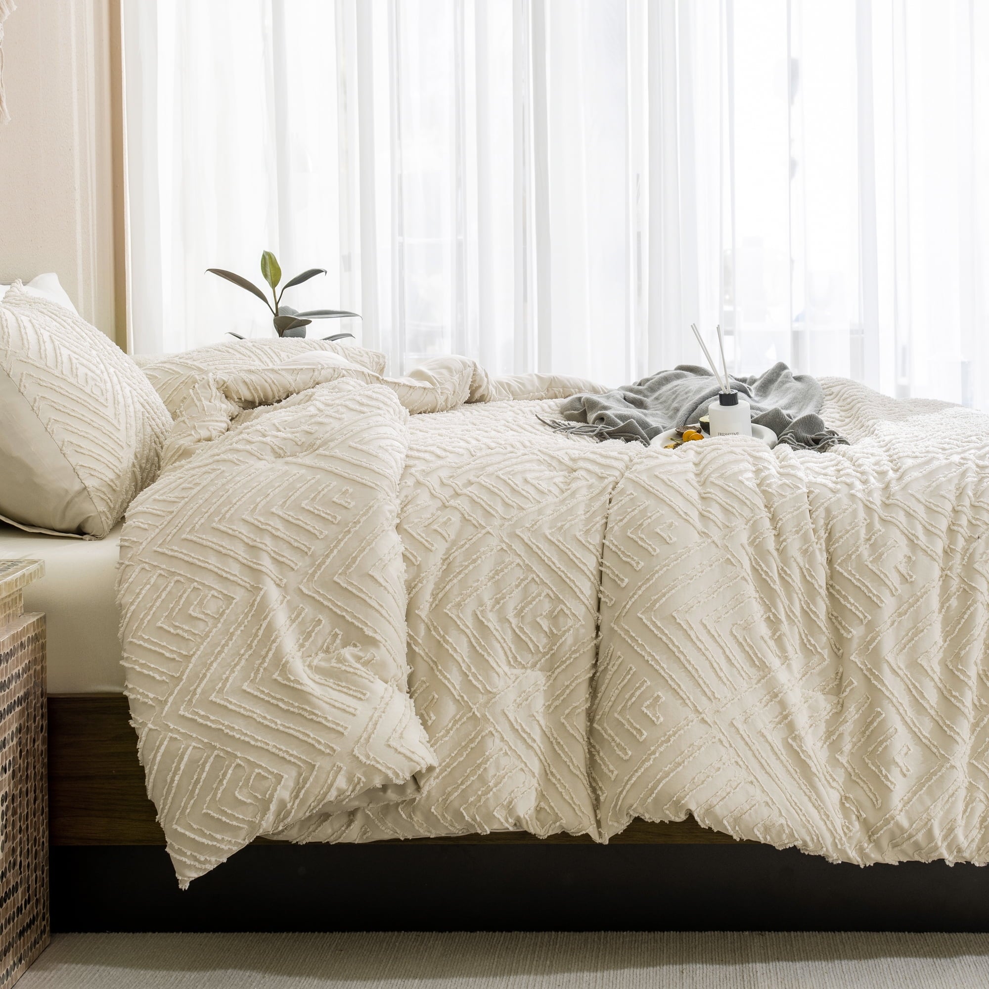 Heavyweight Warmth King Size Comforter Sets Beige - 3 Pieces Cream Boho Bedding Comforter Set for King Bed - Soft Fluffy Tufted Textured... - Cloud-Like Soft Lightweight Bed Comforter Detail
