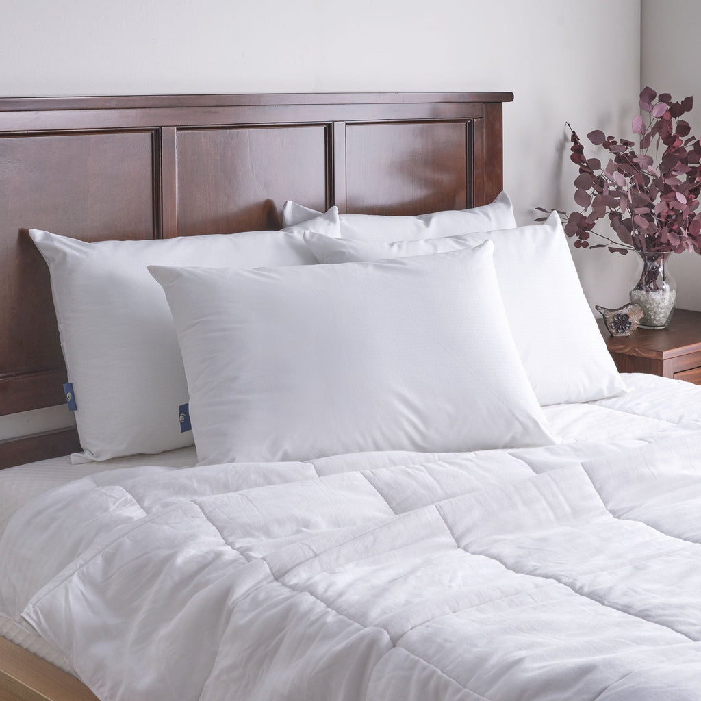 Hotel Collection Cooling Pillow - 2 Pack - Ergonomic Memory Foam Pillow for Neck Pain Support Detail