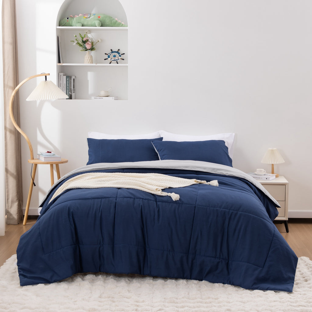 Luxurious Quilted Queen Comforter Set All Season Reversible Bed Set with 2 Pillow Cases 3 Pieces Bedding Sets Down Alternative Blue/Gra... - All-Season Down Alternative Comforter Insert Detail