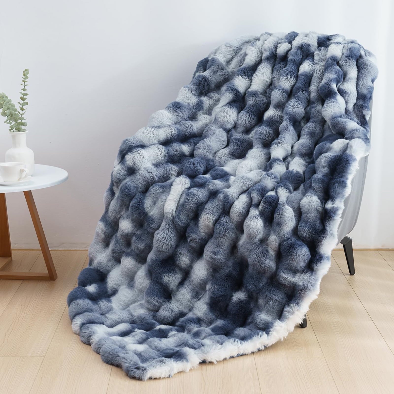 Reversible Sherpa Faux Fur Throw Blanket for Couch Luxury Fluffy Thick Bubble Blanket Warm Cozy Throw for Bedroom Living Room, 50" x 60... - Luxury Knitted Decorative Throw Blanket with Fringes - Default Title