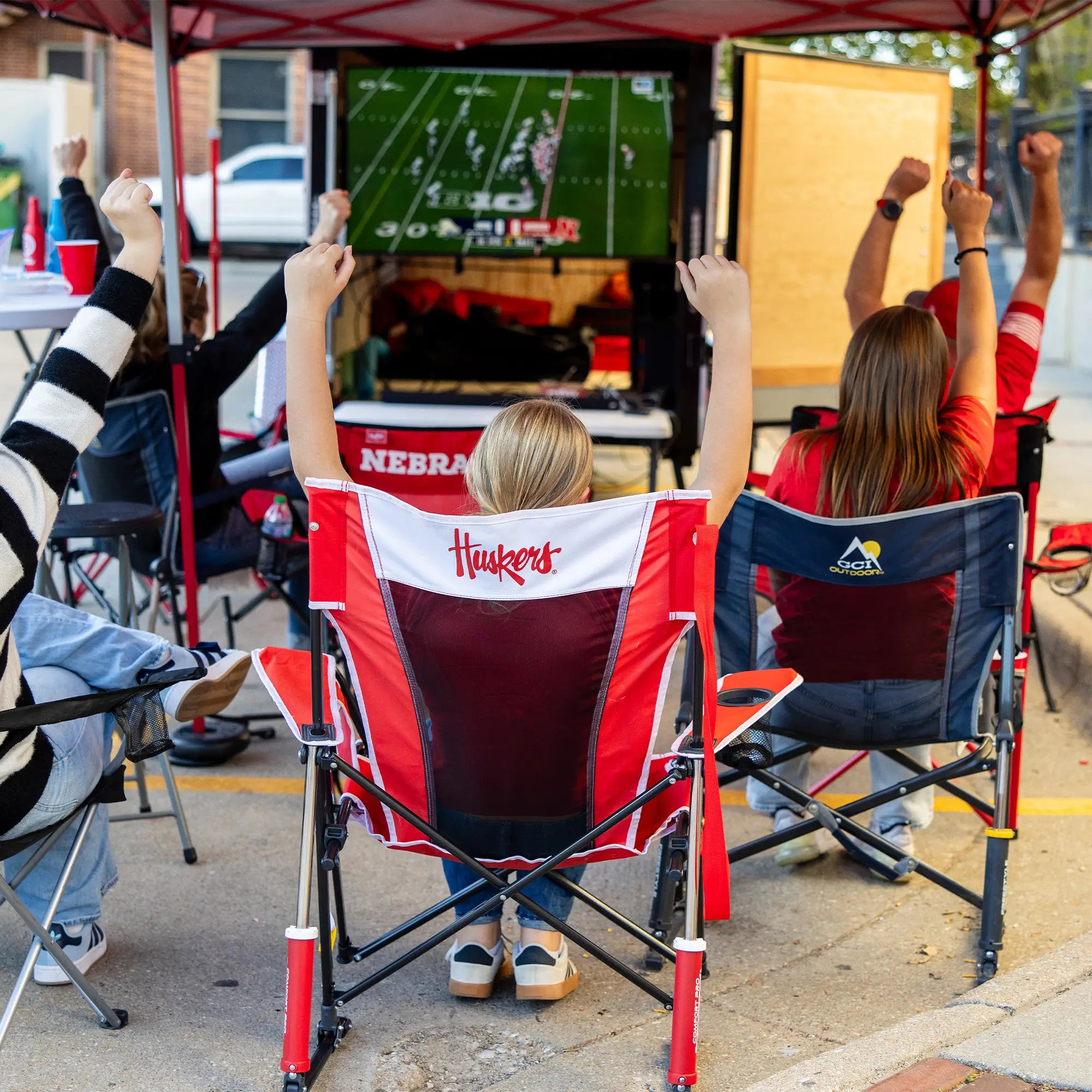 Smooth Motion College Comfort Pro Rocker - Nebraska Cornhuskers - Choice 161 - Freestyle Rocker Portable Outdoor Folding Chair Detail