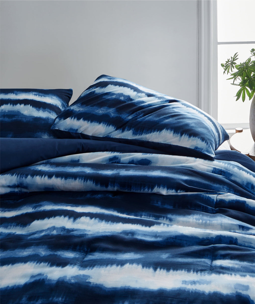 Luxurious Quilted Tie Dye Navy 3 Piece Comforter Set, Full - All-Season Down Alternative Comforter Insert - Default Title