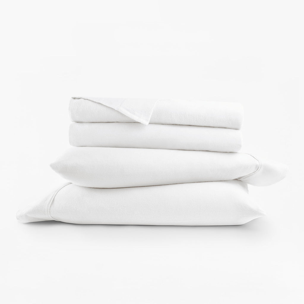 Cooling Sateen 100% Cotton Flannel Bed Sheets Set for Full Size Bedding in White - Breathable Egyptian Cotton Flat & Fitted Sheets Detail