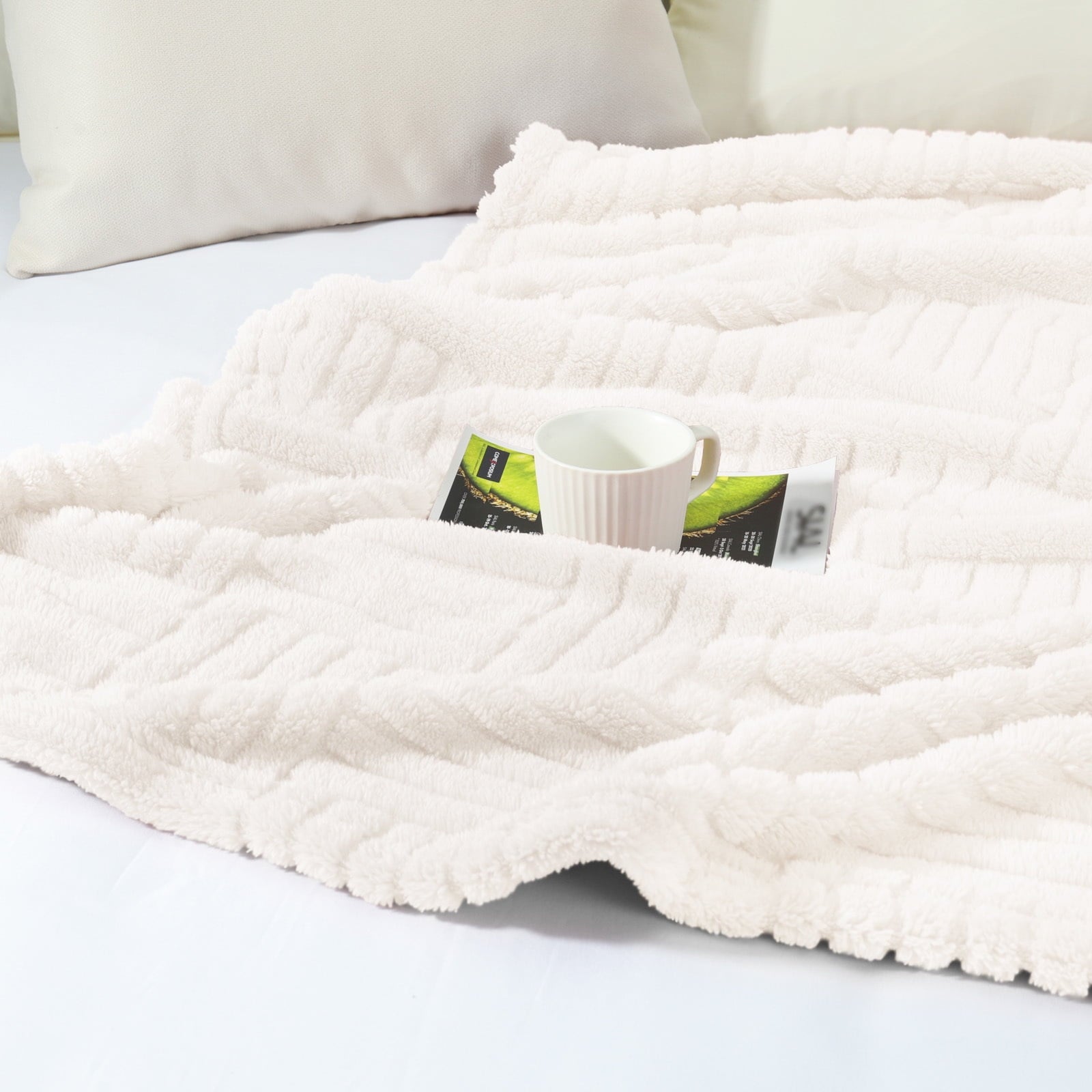Lightweight Warm Fluffy Fleece Throw Blanket 50"x60" for Couch, Bed, Sofa, Fuzzy Soft Cozy Throw with Decorative Jacquard Pattern for ... - Luxury Knitted Decorative Throw Blanket with Fringes Detail