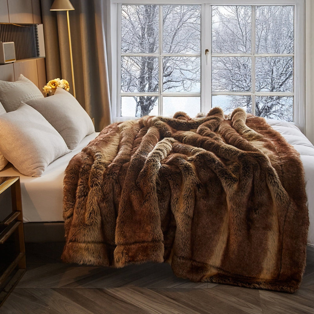 Cozy Fleece Luxury Faux Fur Throw Blanket for Bed Super Thick Warm Long Fluff Fuzzy Blankets for Bedroom Living Room, 60" x 80", ... - Super Soft Reversible Sherpa Flannel Blanket Detail