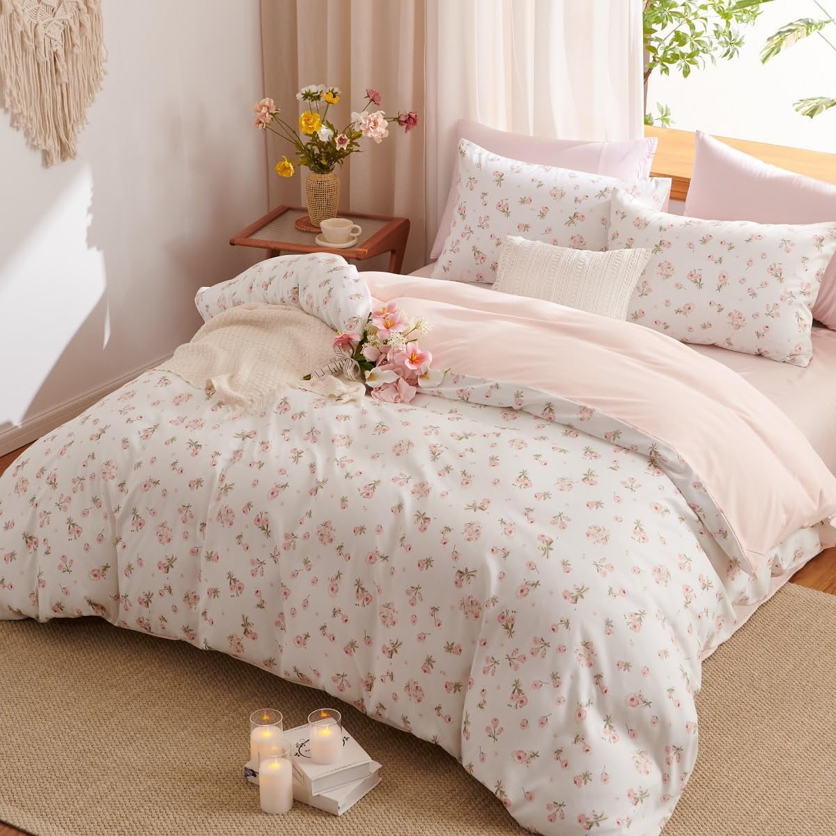 Fluffy Down Alternative Pink loyalty Floral Comforter Queen Sets, 3 Pieces Chic Botanical Pink White Floral Reversible Comforter for All Season - All-Season Down Alternative Comforter Insert Detail