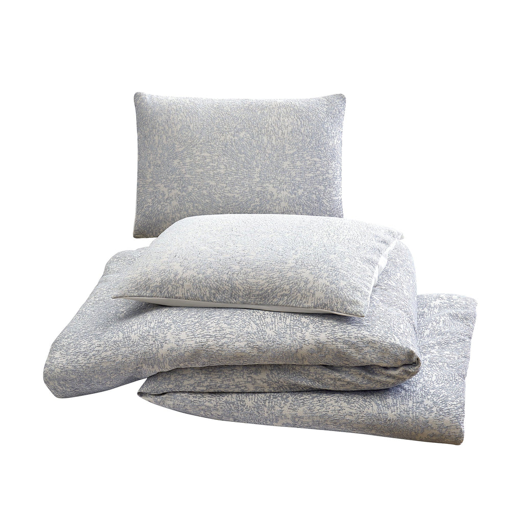 Luxurious Quilted Better Homes & Garden Grey Chenille 3-Piece Comforter Set, Full/Queen, All Ages - All-Season Down Alternative Comforter Insert Detail