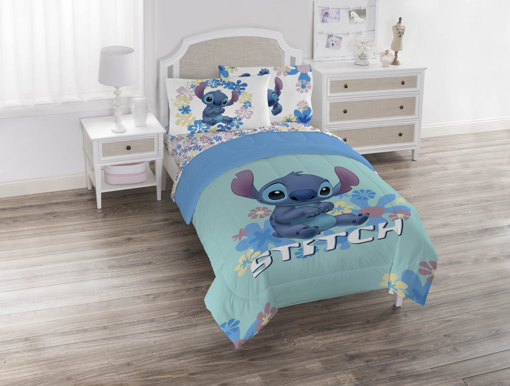 All-Season Lilo and Stitch Sweet Stitch 5 Piece Twin Size Kids Comforter Set with Sham - Super Soft Bed Set for Kids - Cloud-Like Soft Lightweight Bed Comforter Detail