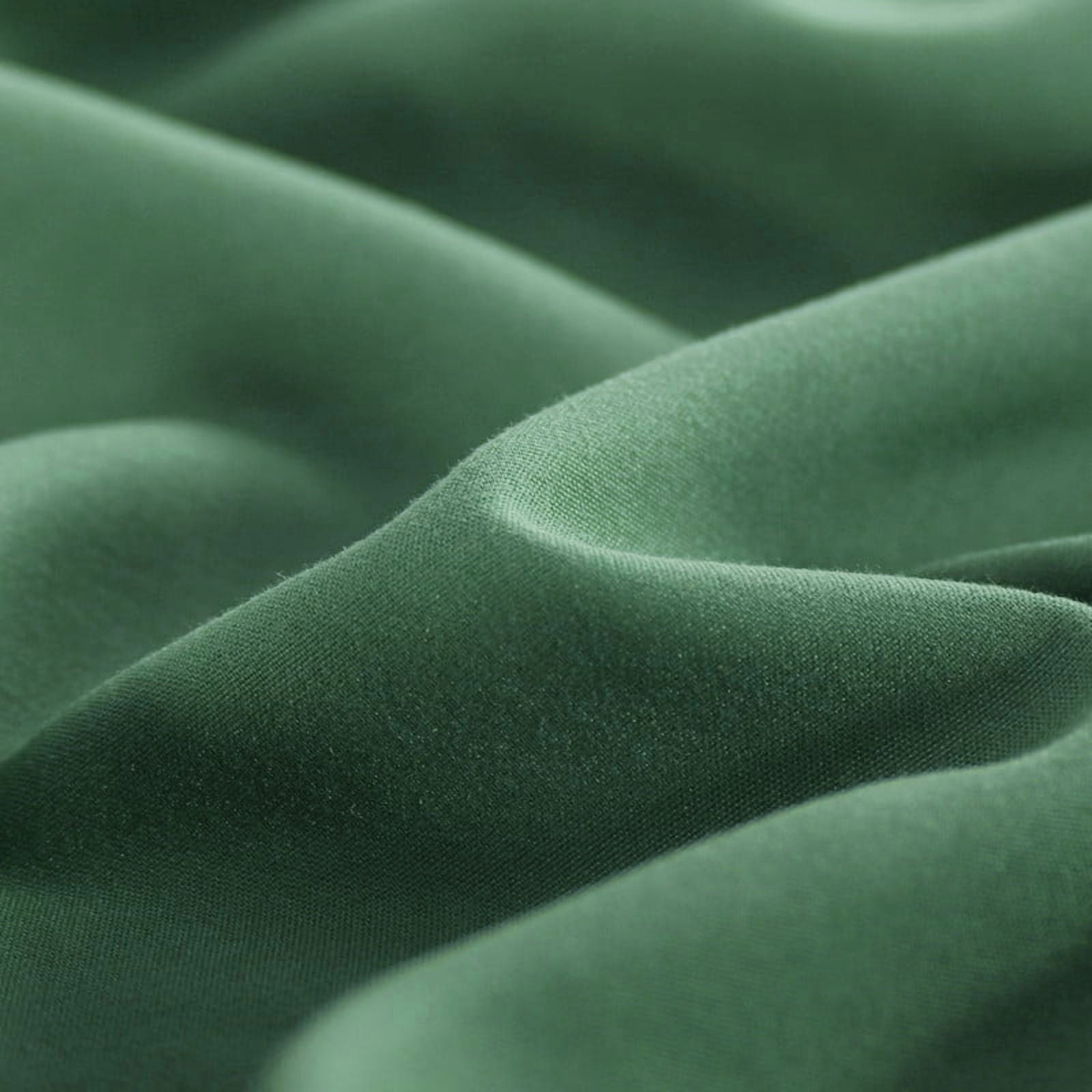 Hypoallergenic Cloud Grass Green/Grey Queen Size Comforter Set,3-Pieces Reversible Comforter Set Soft and Lightweight,All Season Down Alte... - Luxurious Quilted Duvet Cover Set Detail