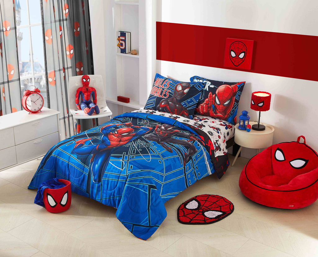 Luxurious Quilted Spiderman Techno City Kids 2 Piece Blue Reversible Comforter and Pillowcase Set, Twin/Full - Luxurious Quilted Duvet Cover Set Detail