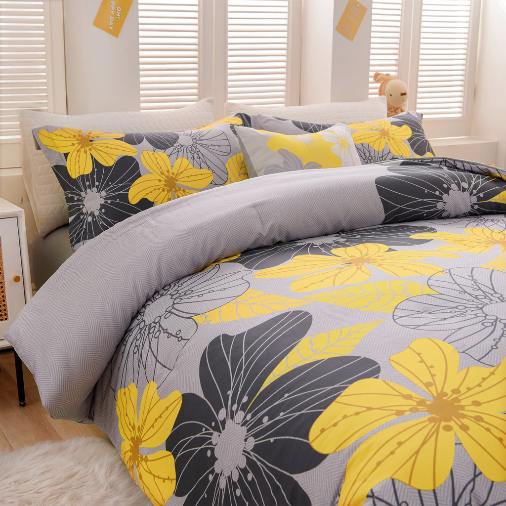 Heavyweight Warmth Yellow Floral Comforter Set Queen Flower Bed Set Adult Soft Botanical Boho Bedding Set - Cloud-Like Soft Lightweight Bed Comforter Detail