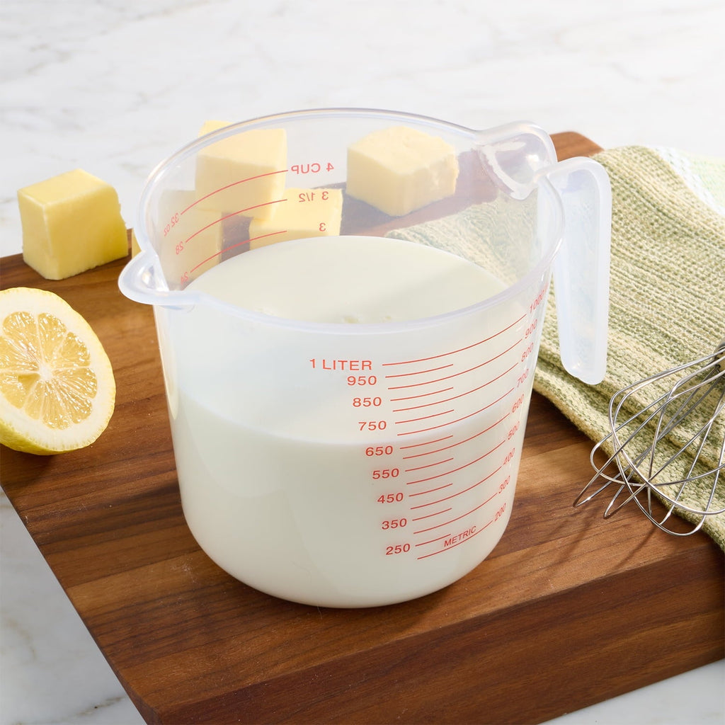 Innovative (12 pack) 4 Cup PP Plastic Measuring Cup, 32 oz, Clear - Premium Stainless Steel Garlic Presser & Peeler Detail