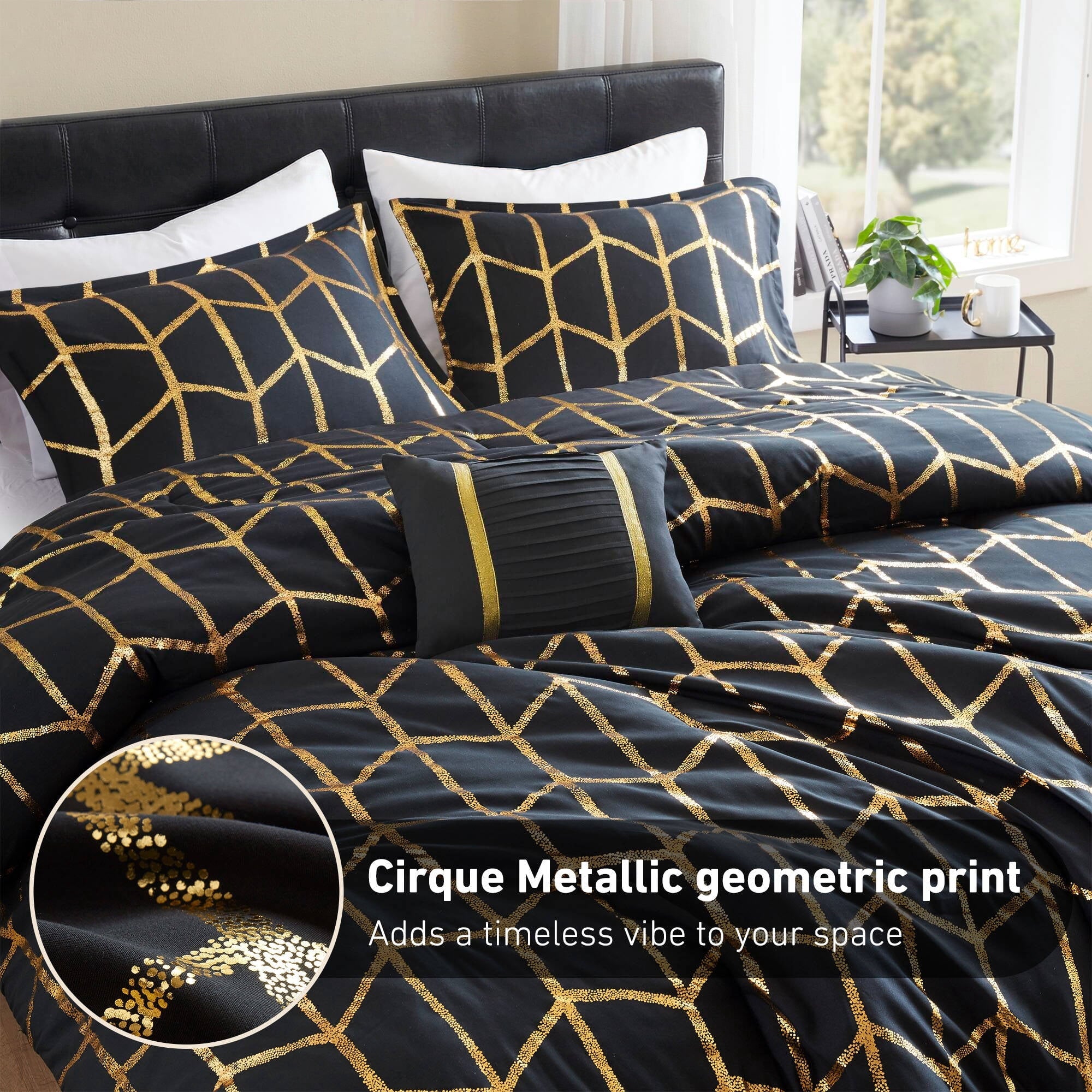 Hypoallergenic Cloud Full/Queen Size Comforter Set, 4-Piece Bedding Set for All Seasons, Geometric Metallic Comforter Bed Set with Decor P... - All-Season Down Alternative Comforter Insert Detail