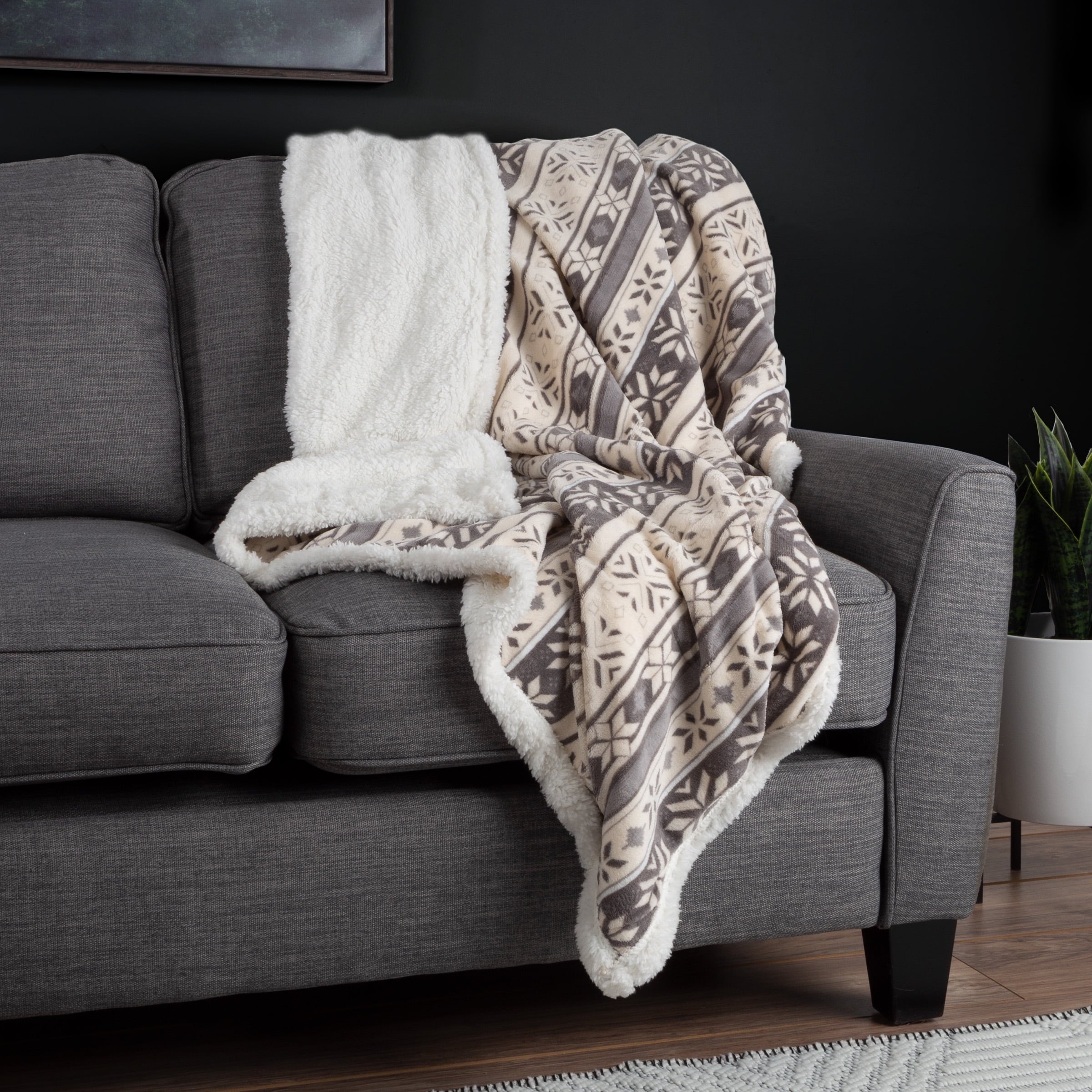 Super Soft Flannel 50x60-Inch Machine Washable Fleece Blanket with Snowflakes - Cozy Fleece Throw Blanket for Couch & Bed Detail